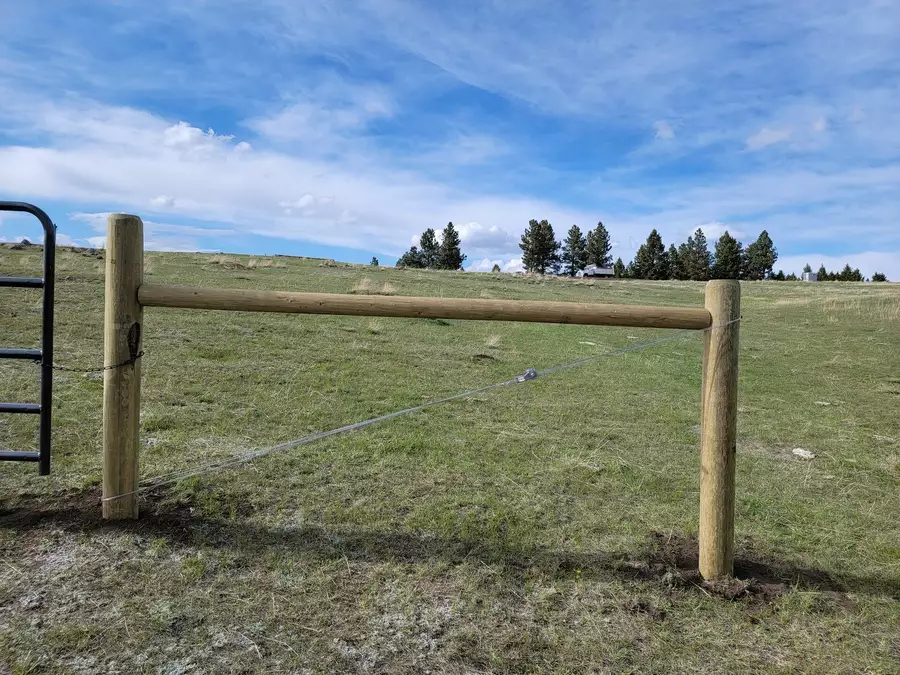 Montana ranch photo
