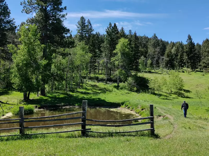 Montana ranch photo