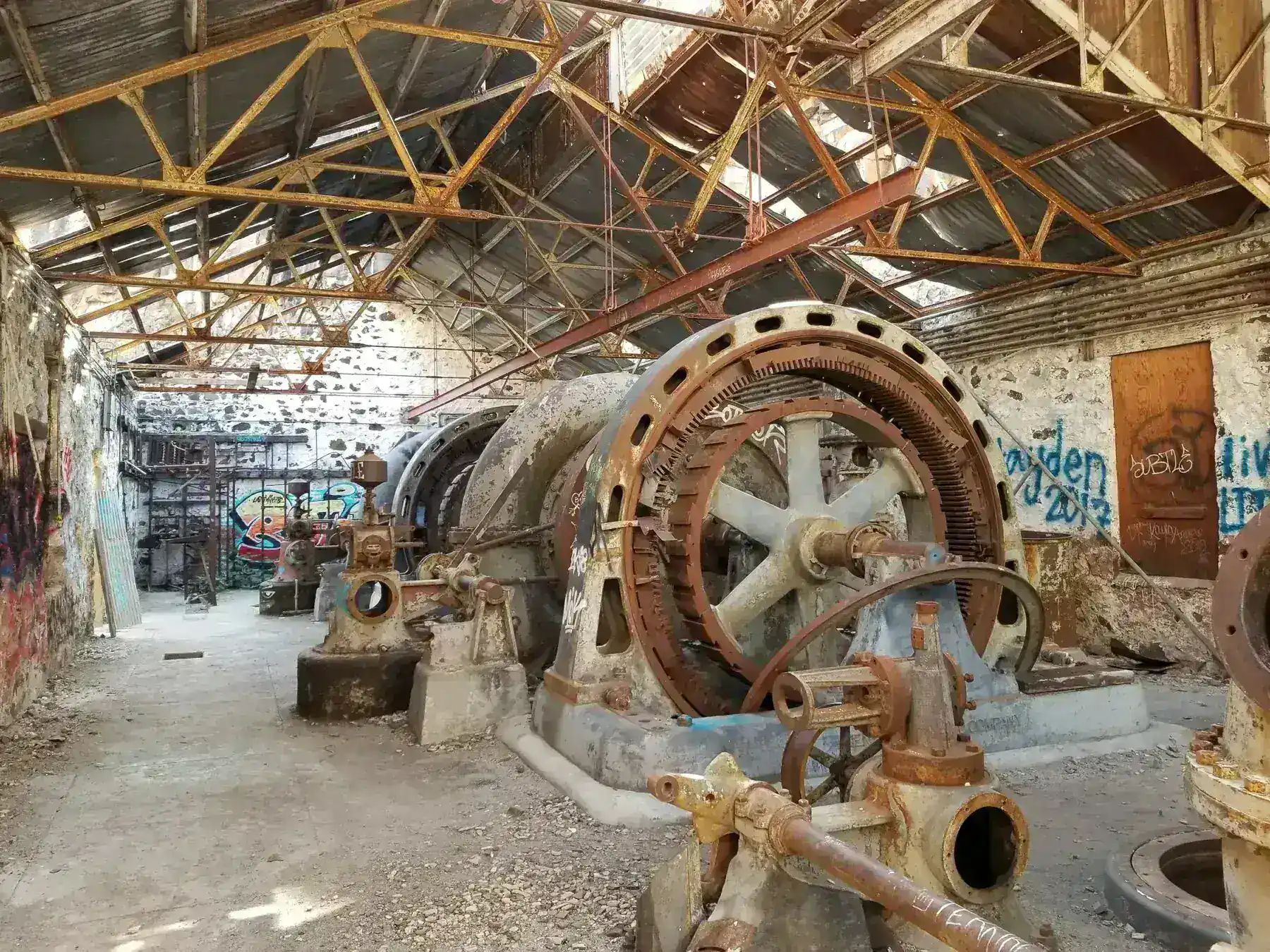 Abandoned power plant machinery at White River Falls
