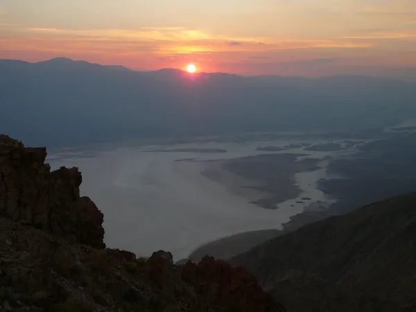 Death Valley West Side Road: Pierre Formosa and NPS Safety Advice